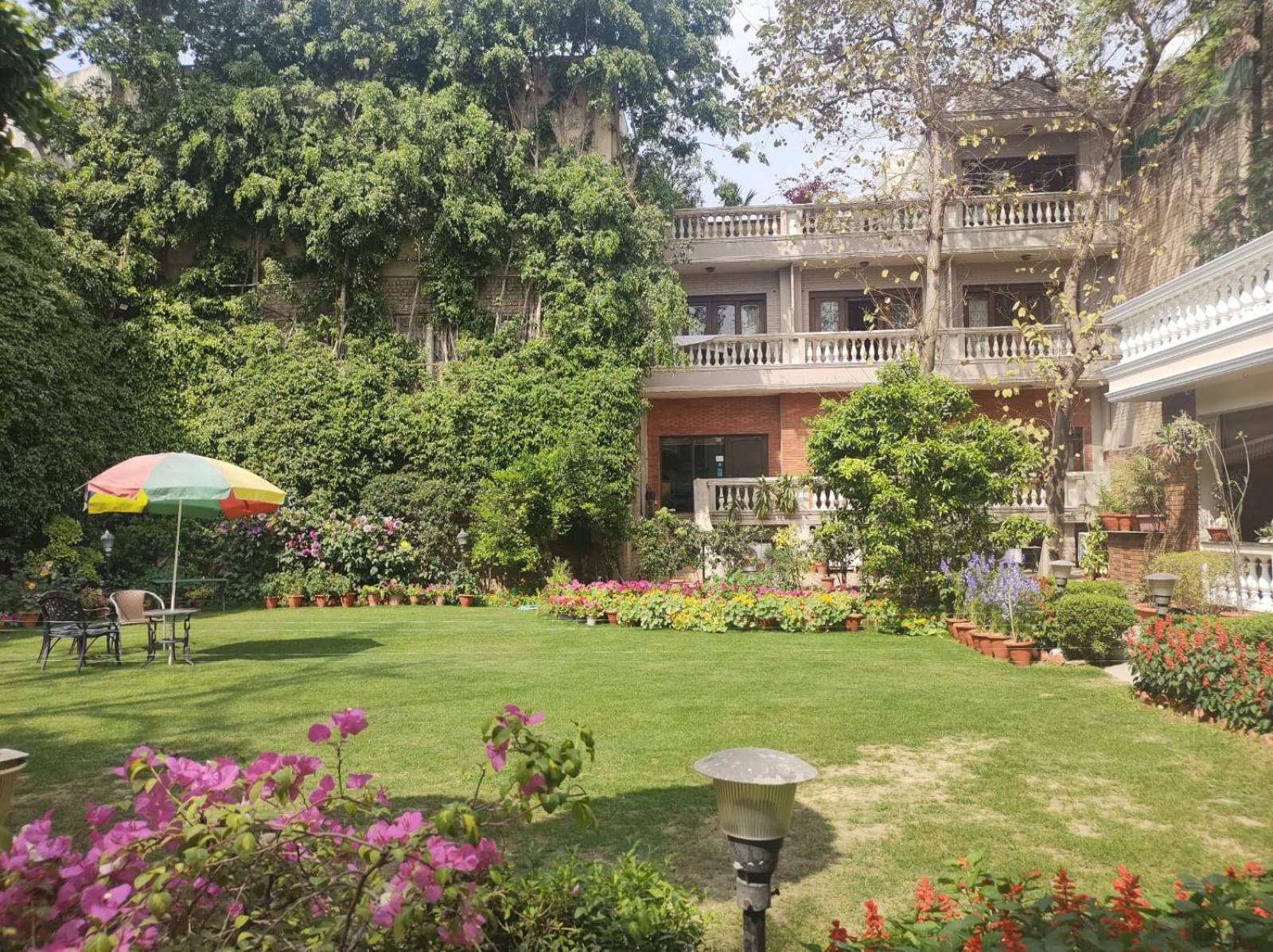 The Estate Villa Ню Делхи Екстериор снимка