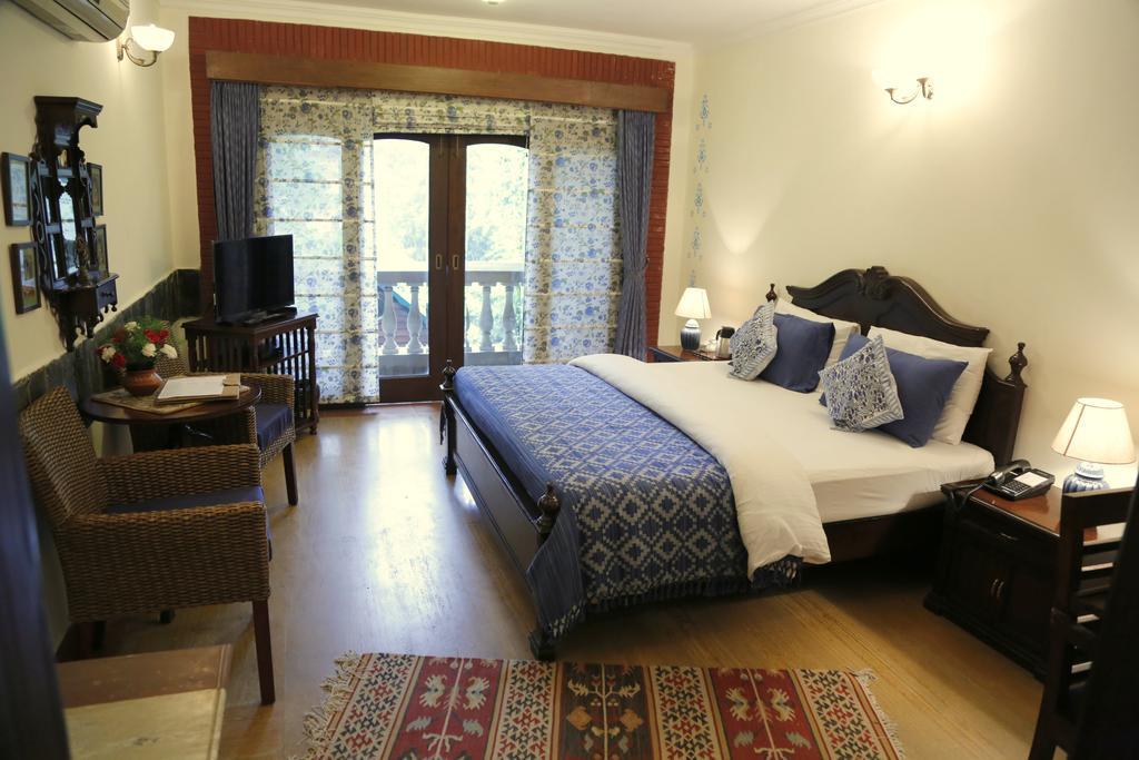 The Estate Villa Ню Делхи Екстериор снимка